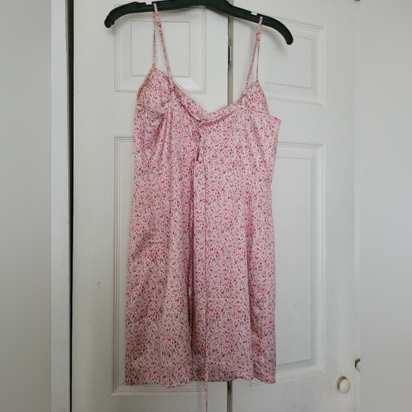 Pink floral dress - Picture 2 of 4